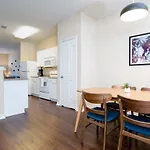 Loft Style 1.5 Bedroom Walk 2 Downtown! Sleeps 6!