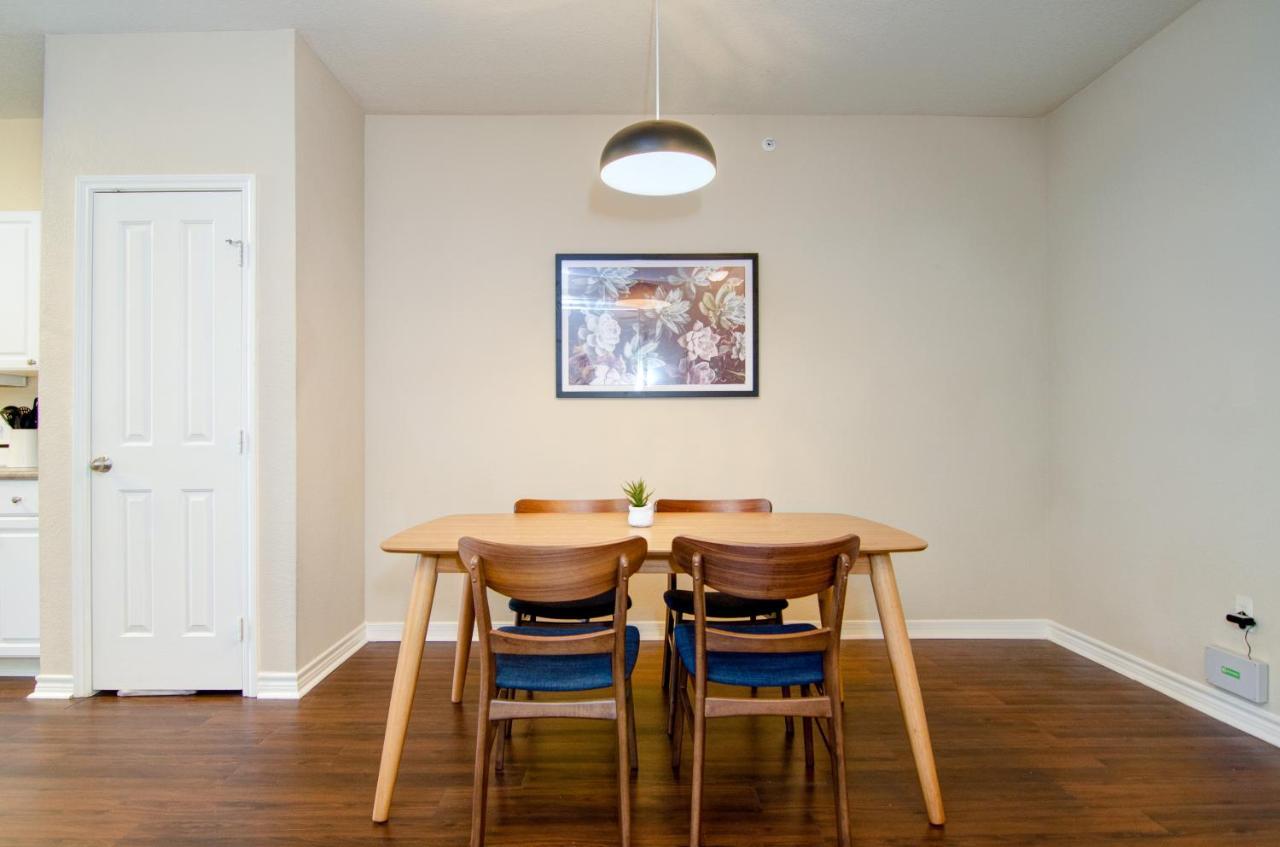 Apartment Loft Style 1.5 Bedroom Walk 2 Downtown! Sleeps 6! Memphis